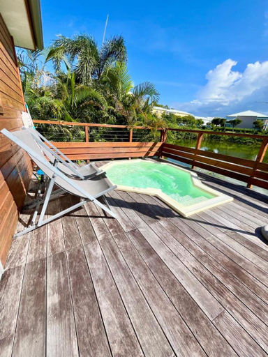 Sport & Beauty 2, BUNGA-LODGE (bungalow 4* avec piscine privee), Sainte-Anne
