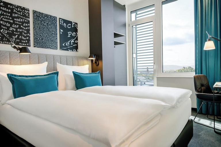 Bedroom 3, Motel One Karlsruhe, Karlsruhe