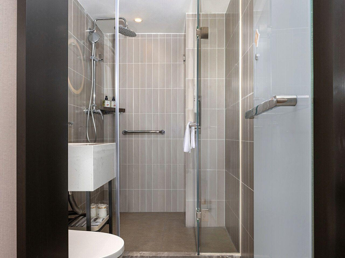 Bathroom 4, Jinjiang Inn Shenzhen Airport, Shenzhen