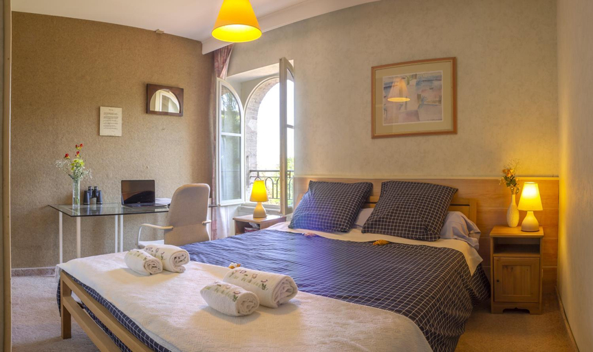 Bedroom 2, Lacoume Saint Jacques, Gers