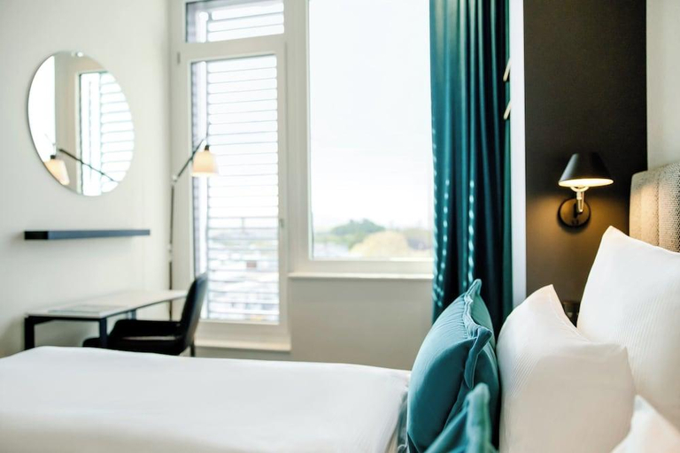 Bedroom 3, Motel One Karlsruhe, Karlsruhe
