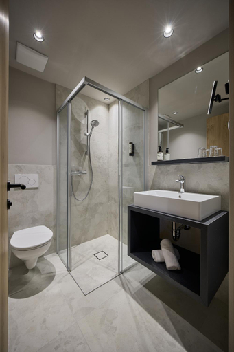 Bathroom 3, Berghotel, Bolzano