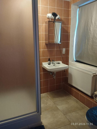 Bathroom, Johnny and Jones, Schaumburg