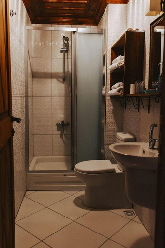 Bathroom 3, Misgibi Hotel, Nilüfer