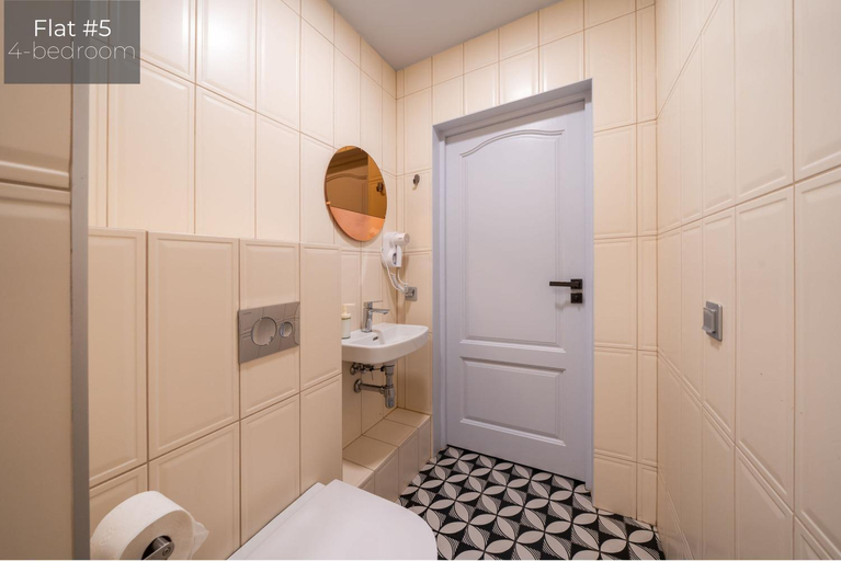 Bathroom 3, Dandelion Apartments Lacplesa, Riga