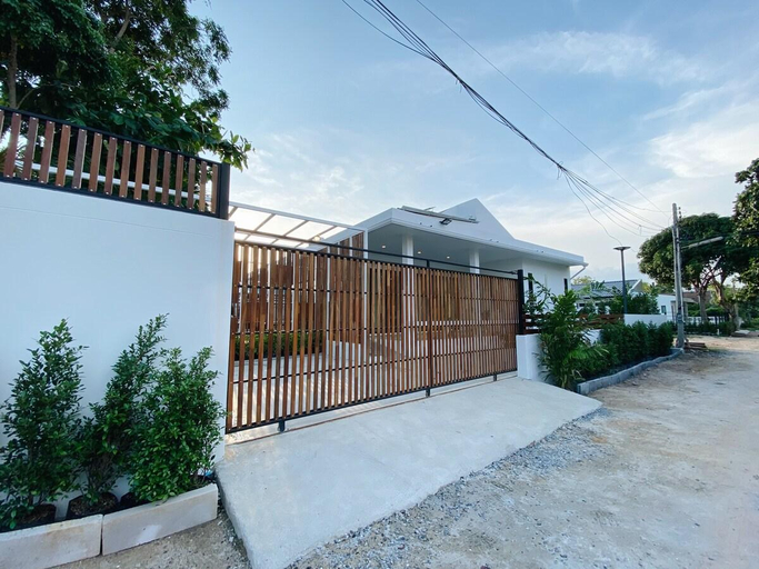 Others 3, Banrublom, Muang Rayong