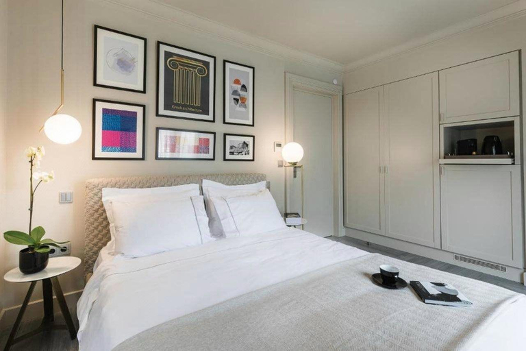 Bedroom 2, Oniro City, Attica