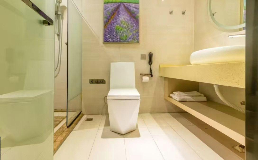 Bathroom 4, Lavande Hotels Ganzhou Golden Plaza, Ganzhou