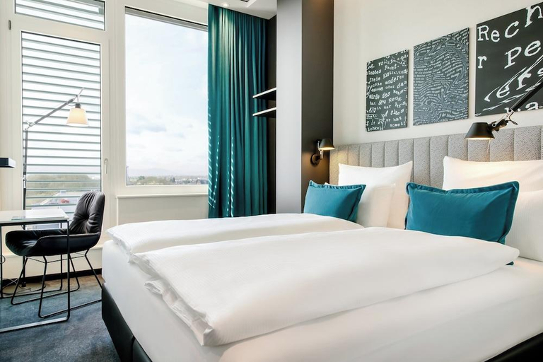 Bedroom 3, Motel One Karlsruhe, Karlsruhe
