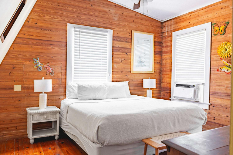 Others 5, Curry House- 3rd Floor, King Bed, & Balcony Room 8, Monroe