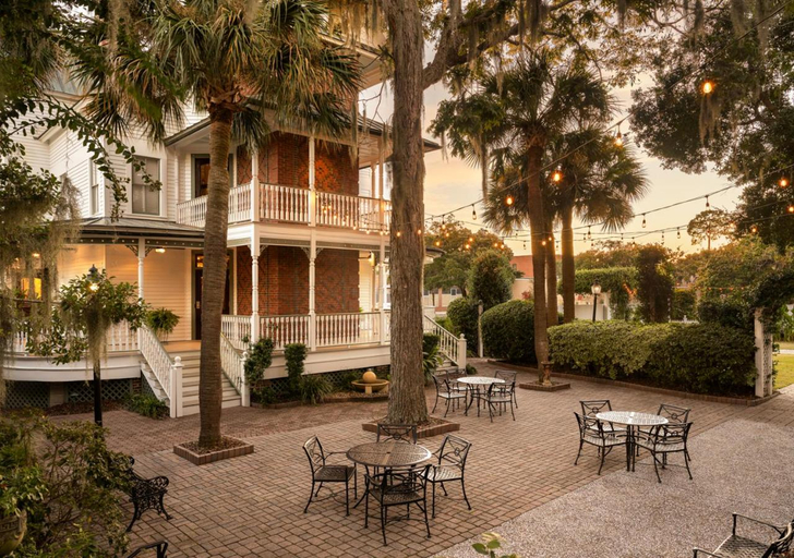 Exterior & Views 1, The Beaufort Inn, Beaufort