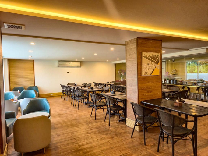 Food & Drinks 5, HT9 Hotel, Pattaya