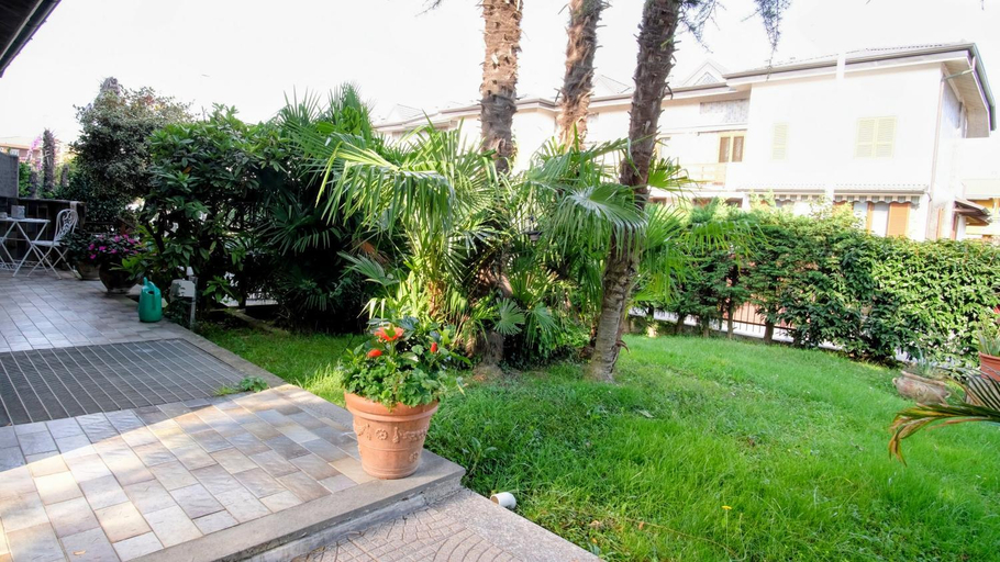 Others 5, B&B da Jordan, Milano