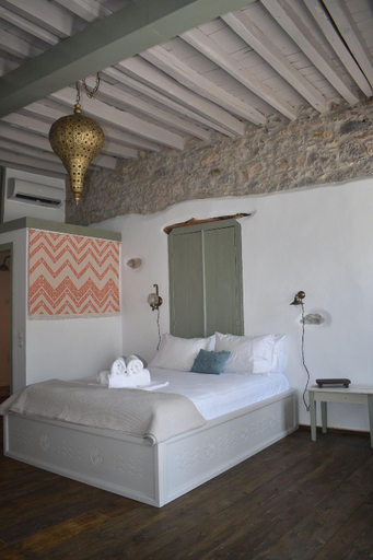 Bedroom 3, Latmos 1860, South Aegean