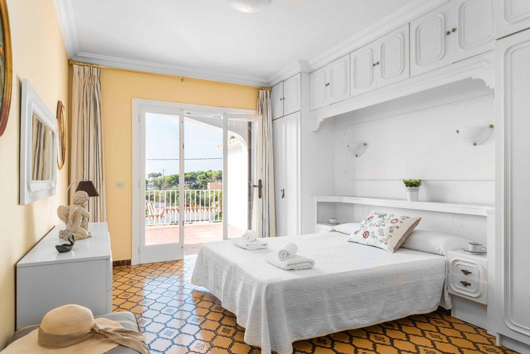 Bedroom 2, Villa Fantasia, Baleares