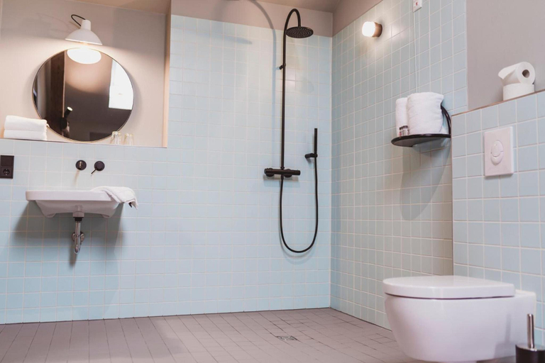 Bathroom 2, Hotel am Kloster - Domane Mollenbeck, Schaumburg