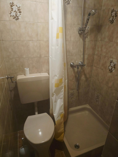 Bathroom 4, Gastehaus Deisl, Tamsweg