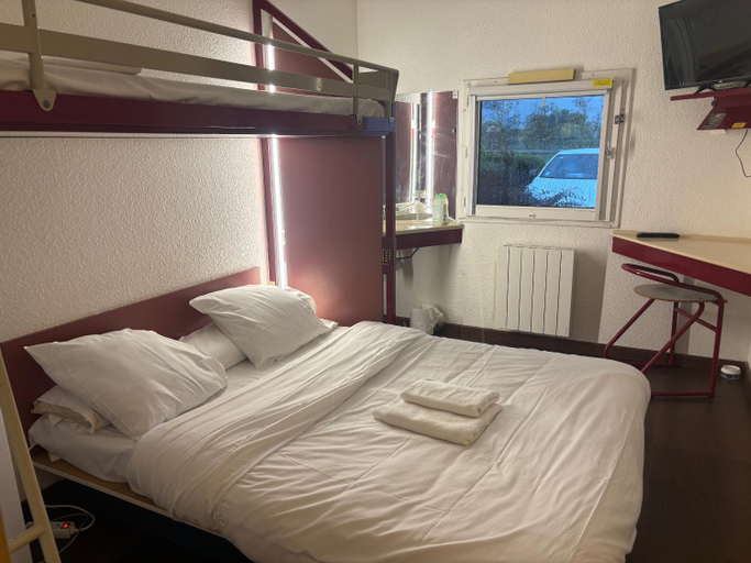 Bedroom 2, Hotel Paris Valence , Drôme