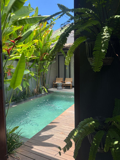 Sport & Beauty 2, The Clifton Villas Canggu, Badung