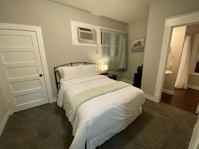 Bedroom 2, Twin Lakes Creamery & Inn, Grayson