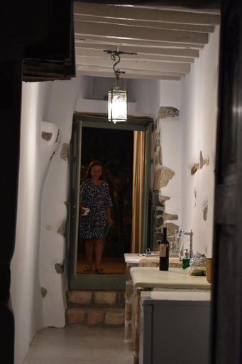 Bathroom 3, Latmos 1860, South Aegean