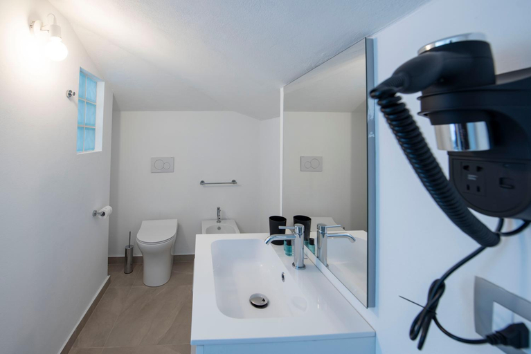 Bathroom 3, Le Relais du Lierre, Ancona