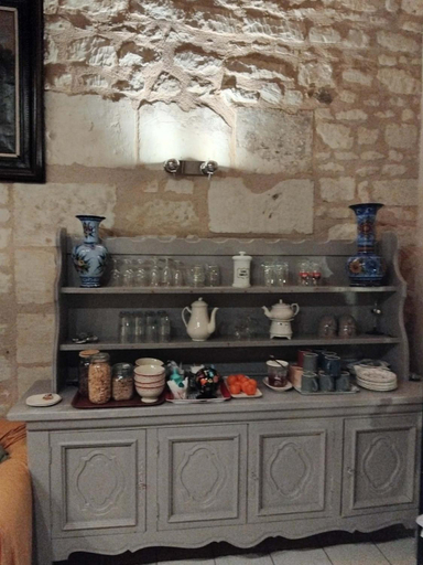 Food & Drinks 4, Manoir Le Cristal , Piscine et chambres temperees, Vienne