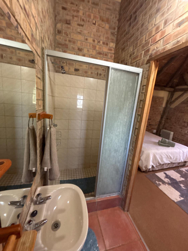 Bathroom 3, Inyala Game Lodge, Dr Kenneth Kaunda