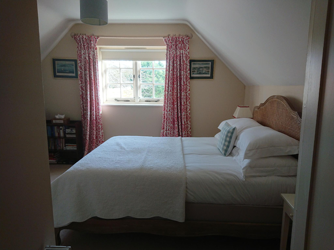 Bedroom 2, Tiger Inn - Elizabeth, East Sussex