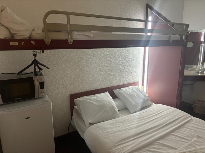 Bedroom 4, Hotel Paris Valence , Drôme