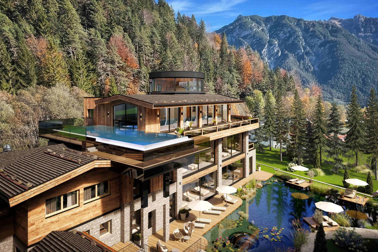 Exterior & Views