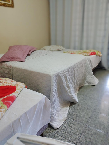 Bedroom 2, Santa Helena Pousada, Cachoeira Paulista