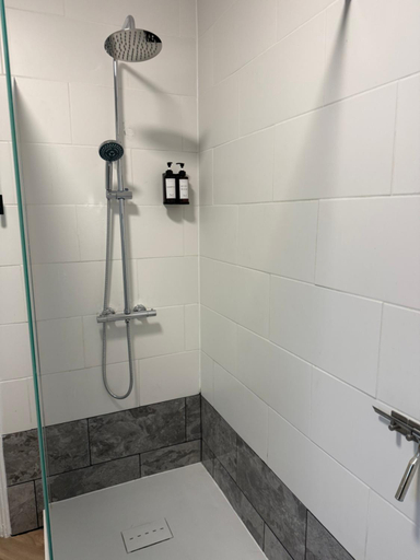 Bathroom 3, The Olive, Lincolnshire