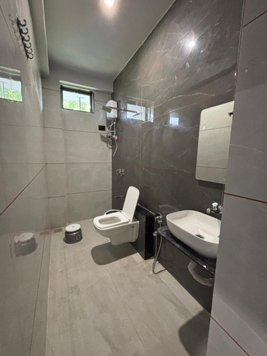 Bathroom 4, Unity Home Stay, Narmada