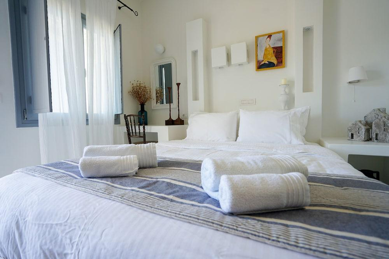 Bedroom 4, Villa Alisachni, South Aegean