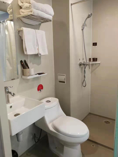 Bathroom 3, Jun Hotel Hebei Baoding Rongcheng County Baiyangdian High speed Railway, Baoding