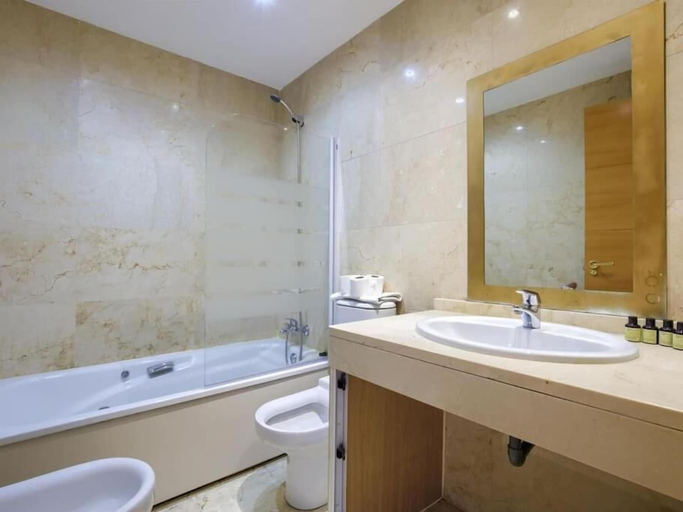 Bathroom 3, Dobo Getafe Bercial, Madrid