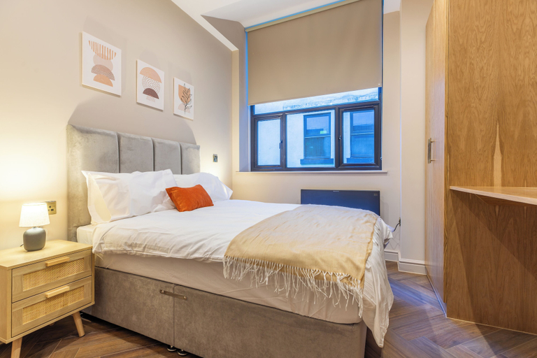 Room 4, Leeds City Centre Luxe Flats, Leeds