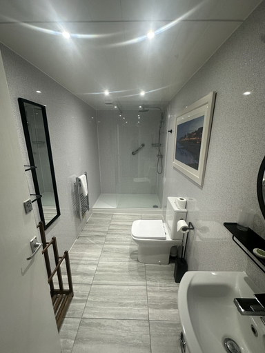 Bathroom 4, West Rocks Townhouse, East Sussex