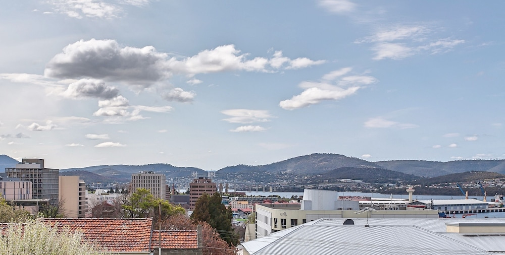 Others 4, 110 Hampden Apartments, Hobart