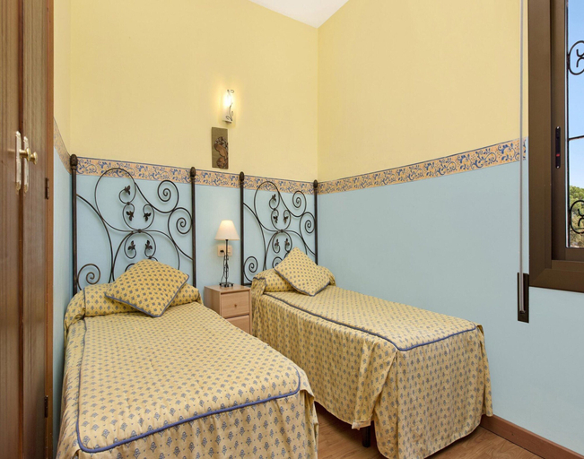 Room 2, Relaxing Villa With Garden Near Lloret de Mar, Girona
