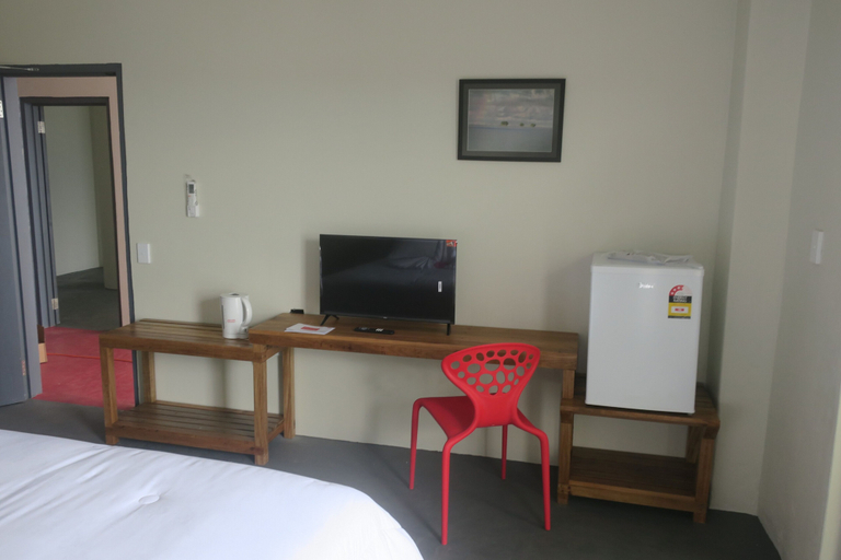 Room 5, Zaru Hotel, Gizo