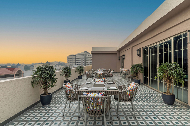 Restaurant 4, Country Inn Varanasi, Varanasi