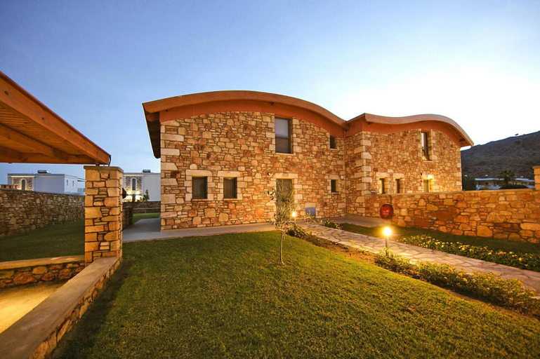 Others 3, Semi-detached House With Private Pool, South Aegean