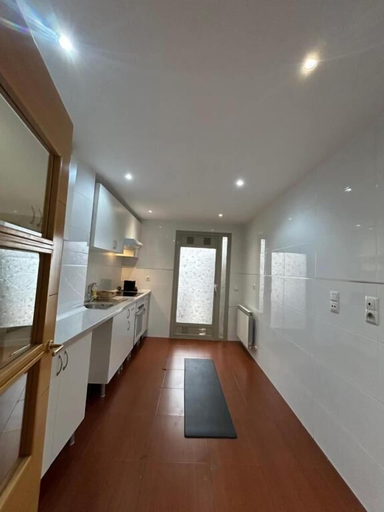 Private kitchen 4, Dobo Getafe Bercial, Madrid