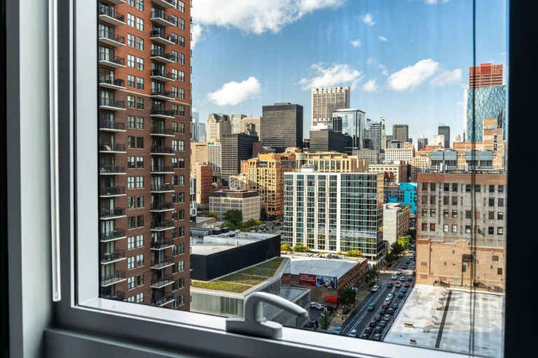 Interior 2, Chicago get Away - 2 Bedroom, Cook