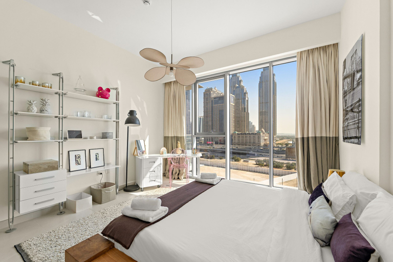 Room 4, Canal Front 9 A - 1006 1BD, Dubai