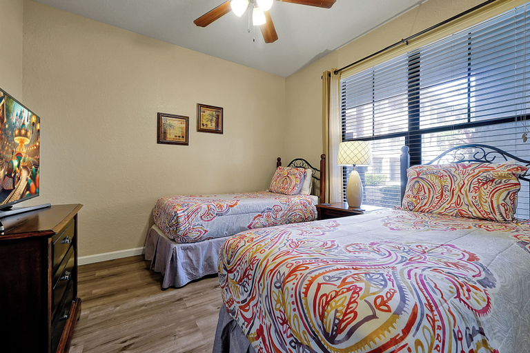 Interior 2, 901 Charo Parkway, 2 BED, Polk
