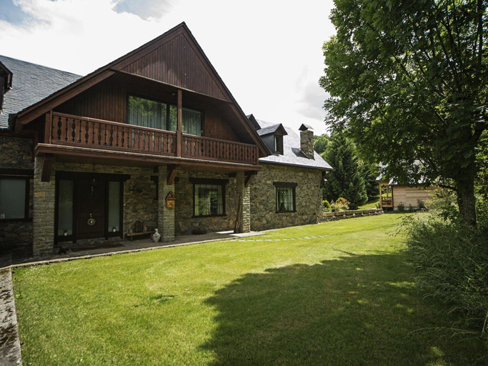 Exterior & Views 2, Chalet in Vielha near Baqueira Ski Resort, Lleida