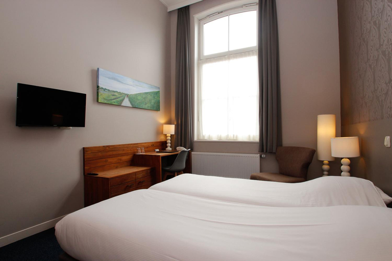 Bedroom, Hotel Aan De Singel, Delfzijl